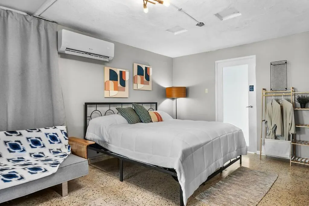 Luxury 4Br For 14-& Jacuzzi 6 Min Beach & Airport سان خوان فيلة